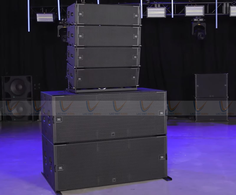 Loa array JBL có 3 loại bao gôm loa full range, sub và monitor