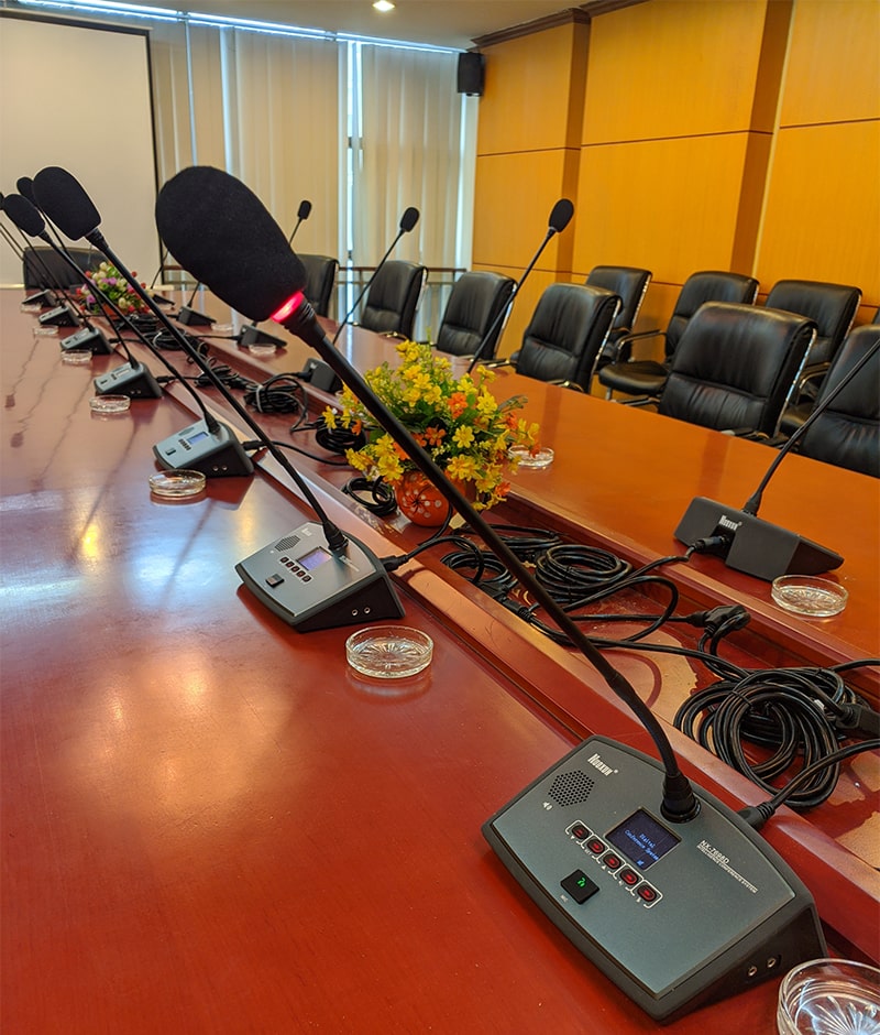 Thiết bị trong hệ thống âm thanh phòng họp Nuoxun rất đa dạng và có thể sử dụng cho nhiều loại phòng họp 