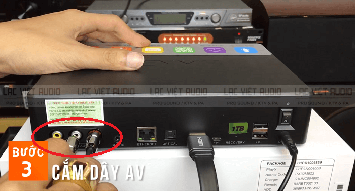 kết nối đầu karaoke hanet playx one đến cổng Audio của amply hoặc mixer